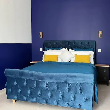 Maisonnette Avec Piscine La Picholine